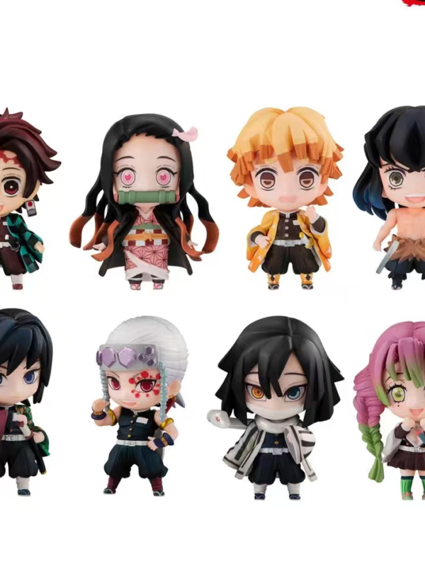 8/12 Demon Slayer: Kimetsu no Yaiba Tanjiro & Friends Collectible Figure Blind Box Vol.1