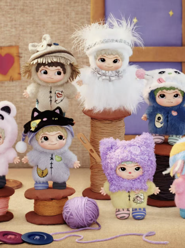 The handicraft world of WAKUKU-Series Vinyl Plush Doll