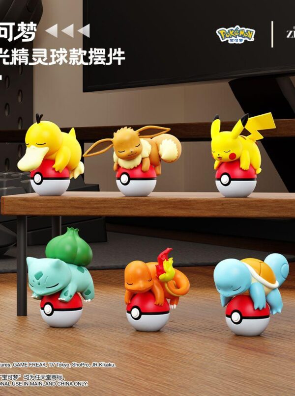 Pokémon Luminous Poké Ball Style Figures Pokémon Luminous Poké Ball Style Figures